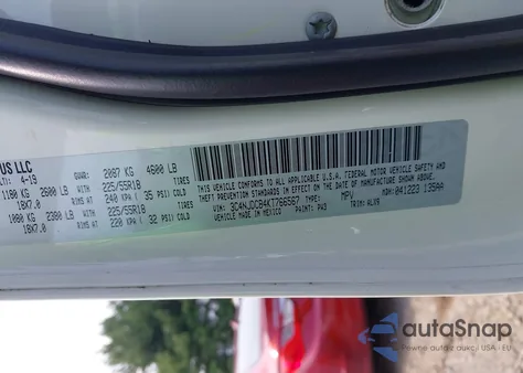 2019 Jeep Compass Limited 4X4 z USA, uszkodzony, nr VIN 3C4NJDCB4KT766567